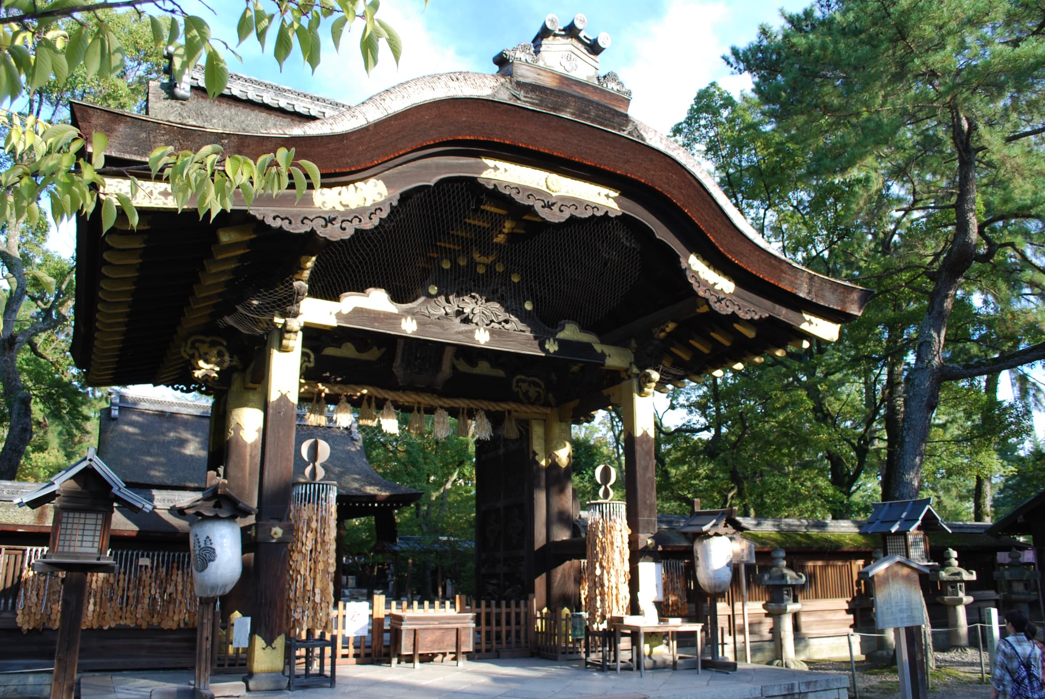 京都の歴史ある由緒正しい神社「豊国神社」で叶う本格挙式|レトロ婚プロデュース